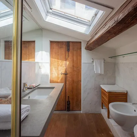 Florence- Tegolaio Chic Apartment *