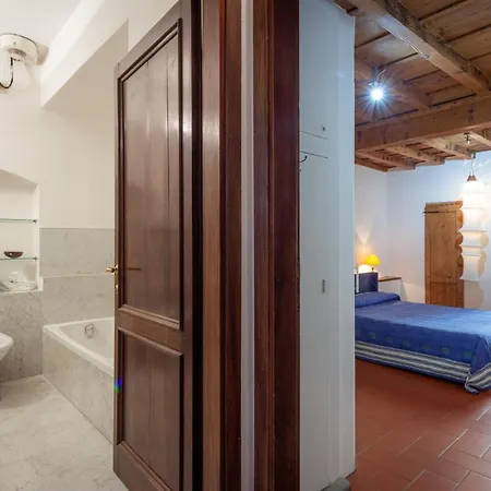 Florence- Tegolaio Chic Apartment Florence