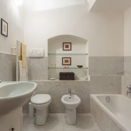 Florence- Tegolaio Chic Apartment